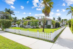 1454 Tyler St, Hollywood, FL 33020 Sold 05/20/25
