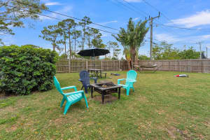 441 Cypress Ln, Palm Springs, FL 33461 Sold 05/23/25