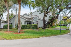 1151 SW 111th Ter, Davie, FL 33324 Sold 05/14/25
