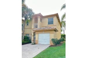 746 Nw 170th Ter, Pembroke Pines