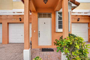 1962 NE 7th St 104, Deerfield Beach, FL 33441 Sold 07/21/25