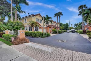 1962 NE 7th St 104, Deerfield Beach, FL 33441 Sold 07/21/25