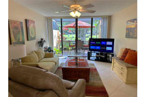 1421 E Golfview Dr 1421, Pembroke Pines, FL 33026 Sold 06/12/25