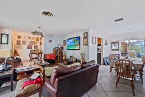 5511 SW 8th St, Plantation, FL 33317 Sold 07/31/25