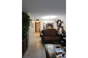10601 NW 11th St 10601, Hollywood, FL 33026 - MLS#F10496583