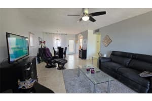 2801 Somerset Dr 418, Lauderdale Lakes, FL 33311 - MLS#F10496588