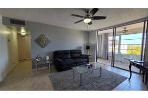 2801 Somerset Dr 418, Lauderdale Lakes, FL 33311 - MLS#F10496588