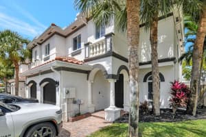 4000 Murano Bay Dr, Boynton Beach, FL 33435 Sold 09/24/25