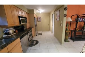 351 NE 43rd Ct, Oakland Park, FL 33334 Sold 11/03/25