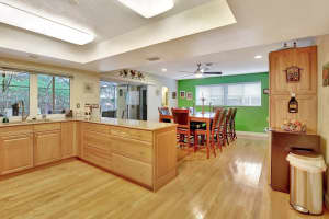 321 El Dorado Pkwy, Plantation, FL 33317 Sold 10/22/25