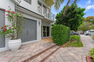2725 NE 8th Ave 101, Wilton Manors, FL 33334 Sold 05/20/25