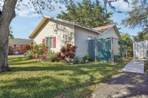 8021 NW 47th Ct, Fort Lauderdale, FL 33351 - MLS#F10496746