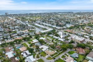2242 NE 37th St, Lighthouse Point, FL 33064 - MLS#F10496759