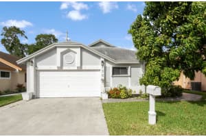 738 Holly Street, North Lauderdale, FL 33068 Sold 06/03/25