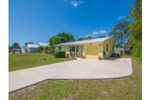 442 Banyan, Sebastian, FL 32958 Sold 06/25/25