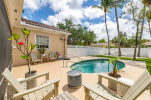 118 Florence Dr, Jupiter, FL 33458 Sold 05/02/25