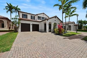 8331 NW 40th St, Cooper City, FL 33024 Sold 06/18/25