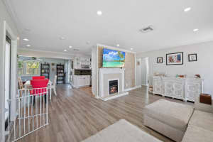 733 NW 28th St, Wilton Manors, FL 33311 Sold 09/12/25