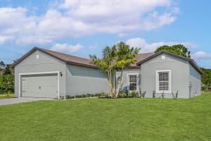 8425 98th Ct, Vero Beach, FL 32967 - MLS#F10496856