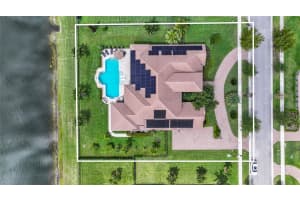 5700 N Sterling Ranch Dr, Davie, FL 33314 - MLS#F10496900