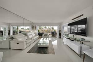 3050 NE 48th Ct 201, Lighthouse Point, FL 33064 Sold 08/19/25