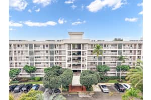 2950 N Palm Aire Dr 404, Pompano Beach, FL 33069 Sold 07/31/25