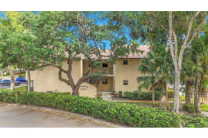 3867 Cocoplum Cir 35110, Pompano Beach, FL 33063 Sold 11/03/25