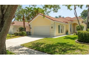 4774 Valencia Dr, Delray Beach, FL 33445 Sold 05/15/25