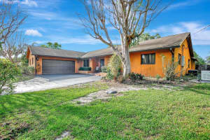 14755 SW 18th Ct, Davie, FL 33325 - MLS#F10497038