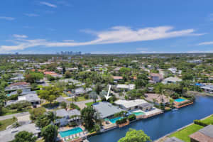 1757 NE 35th St, Oakland Park, FL 33334 Sold 08/01/25