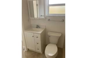 5409 Marcia Pl, Mangonia Park, FL 33407 Sold 08/07/25