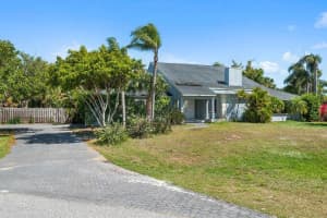 232 River Walk Dr, Melbourne Beach, FL 32951 - MLS#F10497077