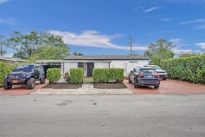 1321 N 71st Ter, Hollywood, FL 33024 Sold 06/05/25