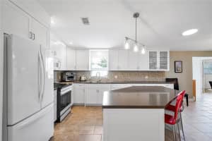 5209 SW 29th Ter, Fort Lauderdale, FL 33312 Sold 10/31/25