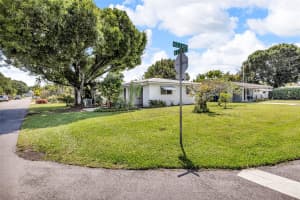 300 NE 22nd St, Wilton Manors, FL 33305 Sold 05/16/25