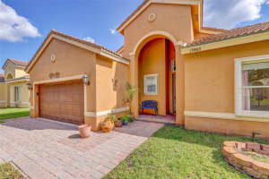 19400 SW 29th Ct, Miramar, FL 33029 Sold 10/03/25