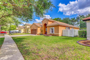 19400 SW 29th Ct, Miramar, FL 33029 Sold 10/03/25