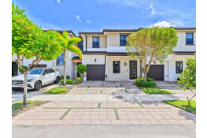 15591 NW 91st Ct, Miami Lakes, FL 33018 Sold 10/23/25
