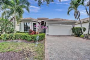 8266 Sandpiper Glen Dr, Lake Worth