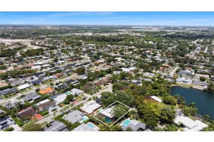 1950 NE 195th Dr, North Miami Beach, FL 33179 Sold 06/12/25