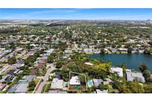 1950 NE 195th Dr, North Miami Beach, FL 33179 Sold 06/12/25