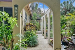 1109 NE 16th Pl, Fort Lauderdale, FL 33305 - MLS#F10497213