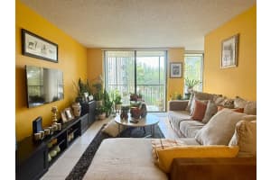 3500 Blue Lake Drive, Pompano Beach, FL 33064 - MLS#F10497219