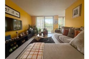 3500 Blue Lake Dr 303, Pompano Beach, FL 33064 - MLS#F10497219