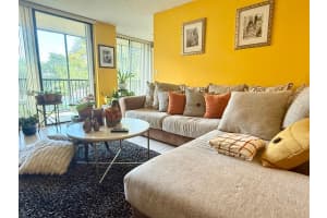 3500 Blue Lake Dr 303, Pompano Beach, FL 33064 - MLS#F10497219