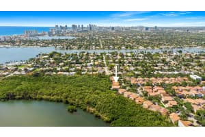 975 Weeping Willow Way, Hollywood, FL 33019 - MLS#F10497265