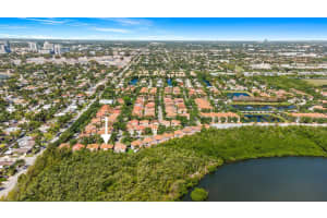 975 Weeping Willow Way, Hollywood, FL 33019 - MLS#F10497265