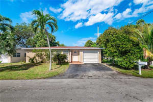 4921 Nw 15th Ave, Deerfield Beach