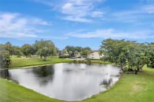 800 S Hollybrook Dr 302, Pembroke Pines