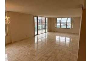 230 174th St 814, Sunny Isles Beach, FL 33160 - MLS#F10497332
